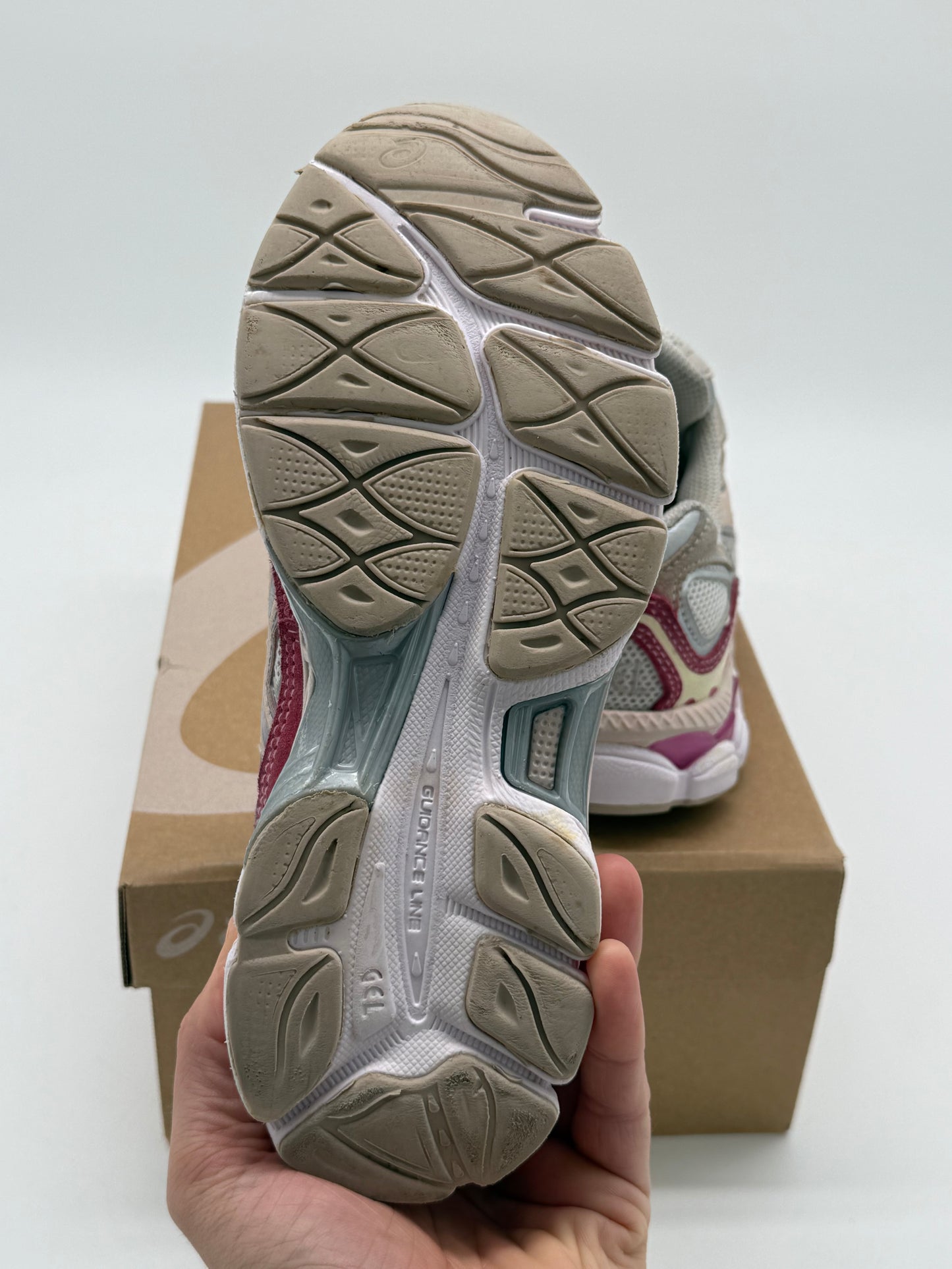 Asics Gel NYC „Creme / Rosa“ EU 37 - SNEAKERREPAIR