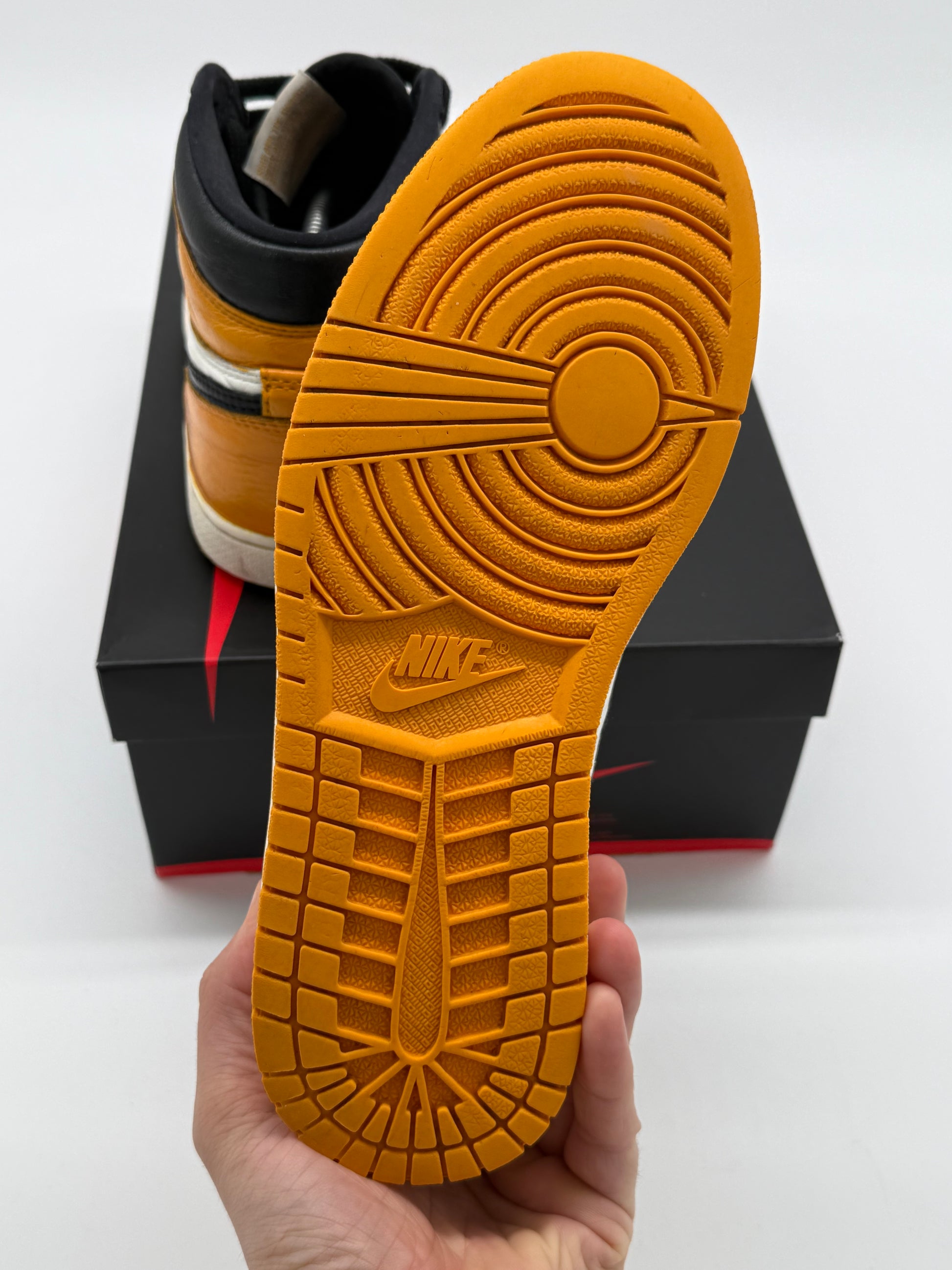 Nike Jordan 1 High Retro OG „Taxi“ EU 40 - SNEAKERREPAIR