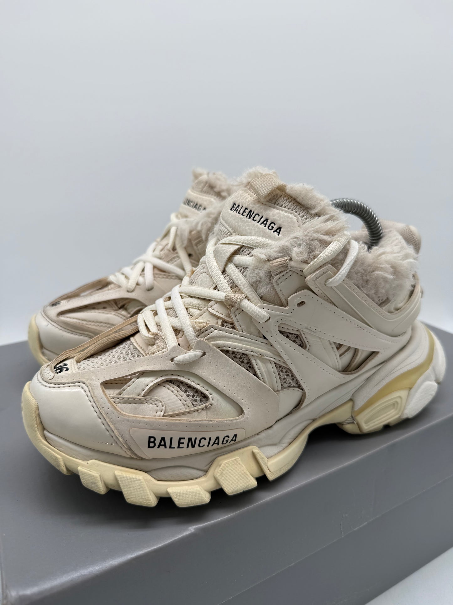 Balenciaga Track Faux Fur „White/ Creme“ EU 36 Damen