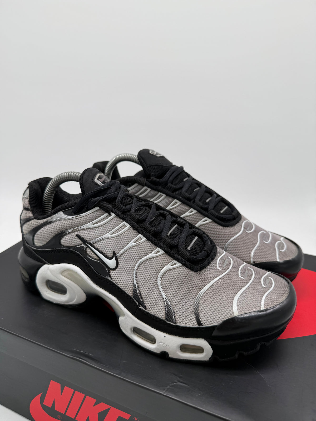 Nike Air Max Plus „Schwarz/Silber/Weiß“ EU 38