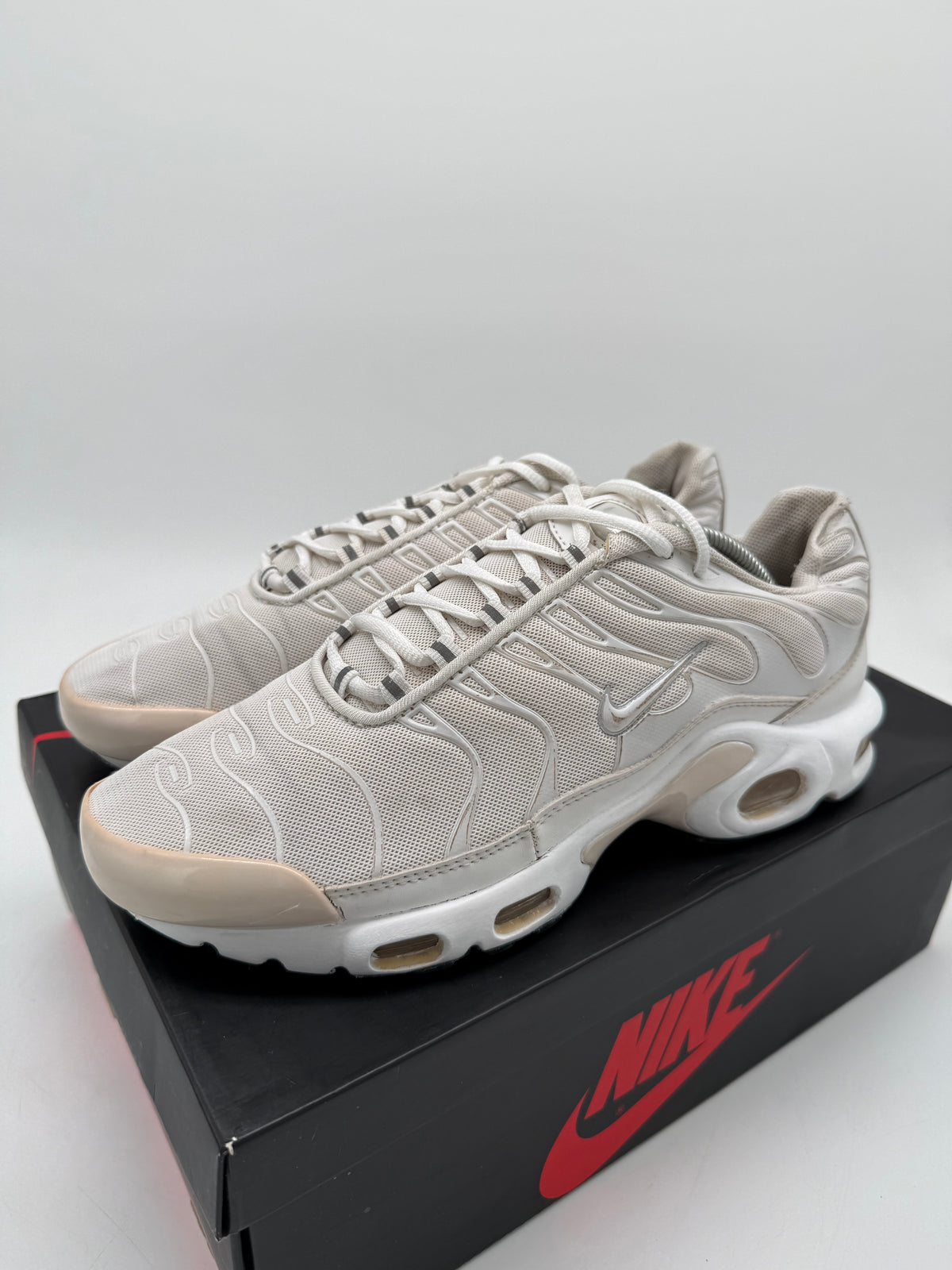 Nike Air Max Plus „Pure Platinum / Metallic“ EU 42