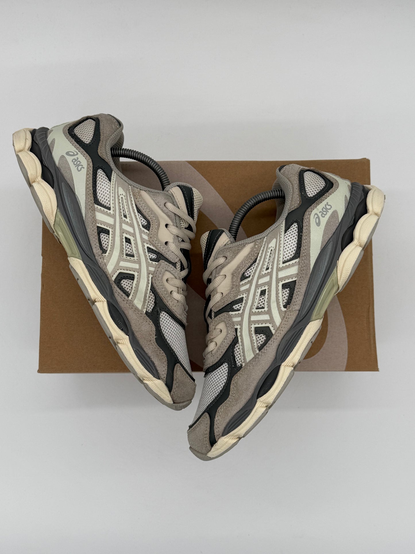 Asics Gel NYC „Cream / Oystergrey“ EU 43