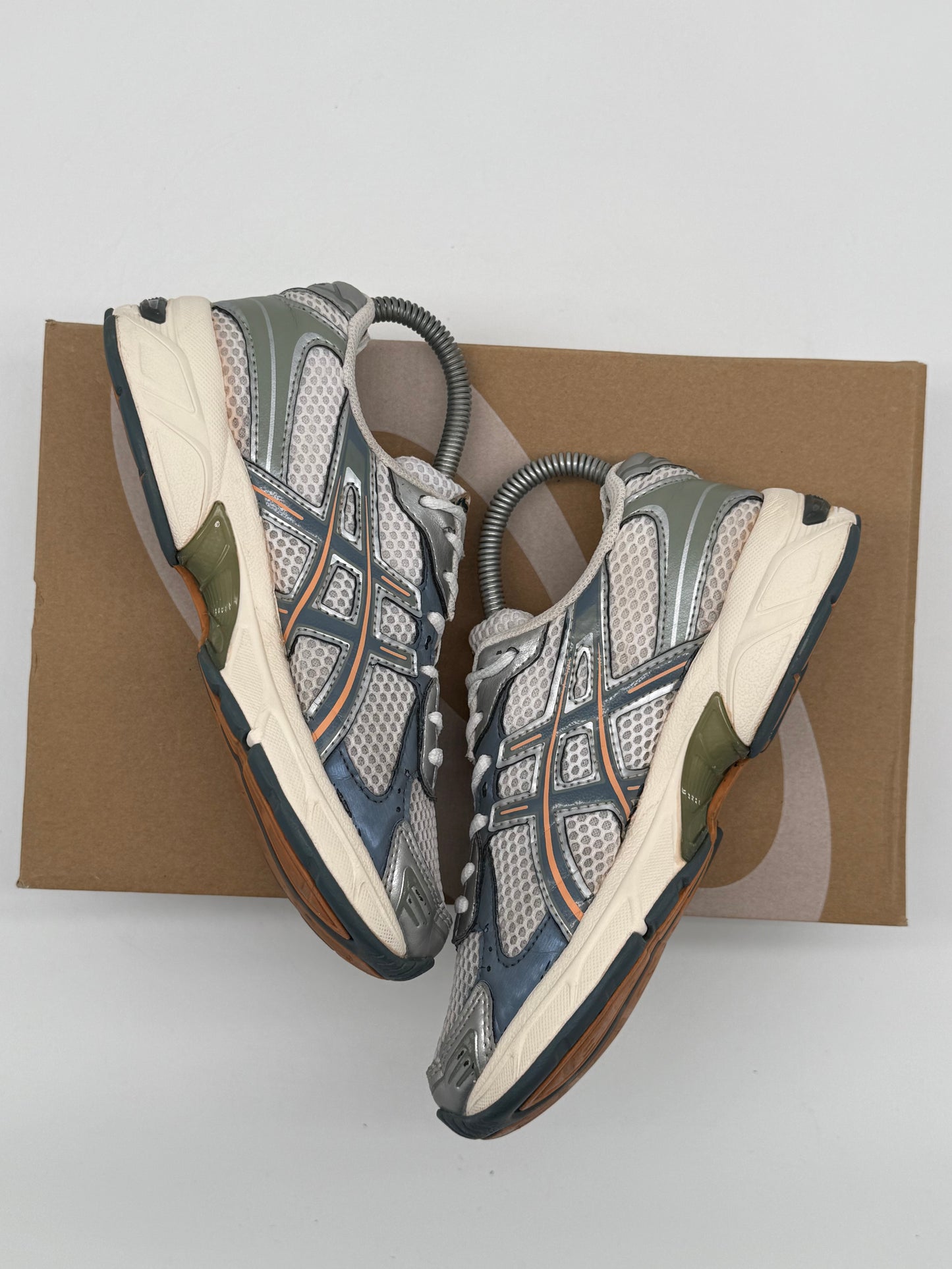 Asics Gel 1130 „Silber / Beige“ EU 37 - SNEAKERREPAIR
