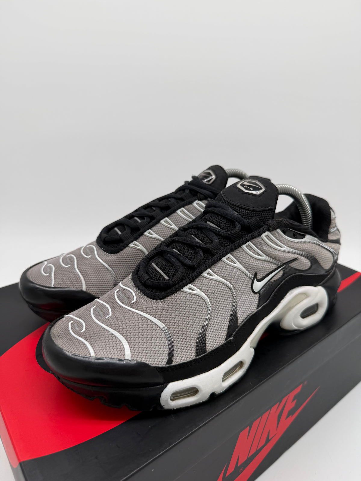 Nike Air Max Plus „Schwarz/Silber/Weiß“ EU 38