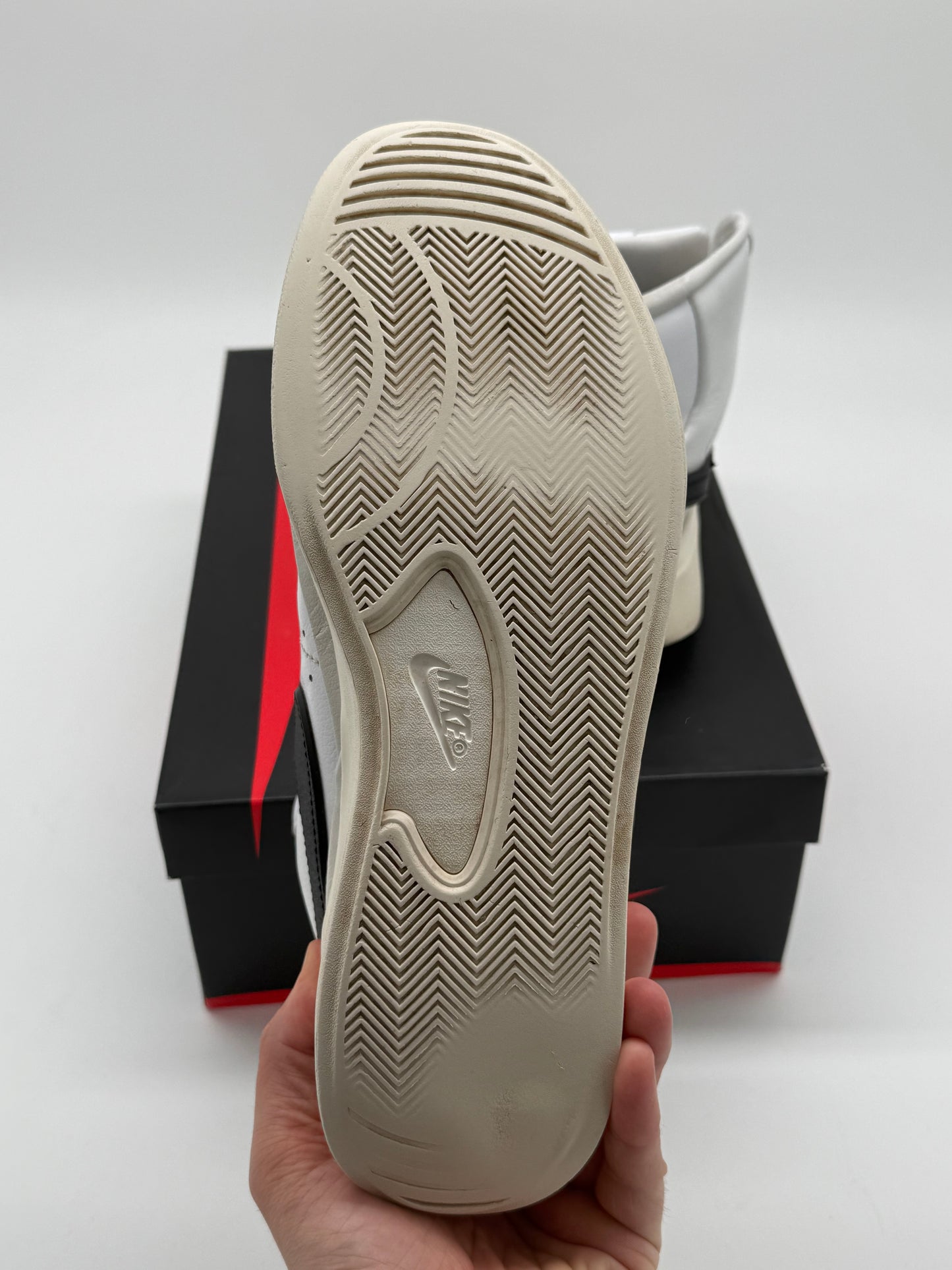 Nike Blazer Phantom High „White / Black“ EU 42.5 - SNEAKERREPAIR