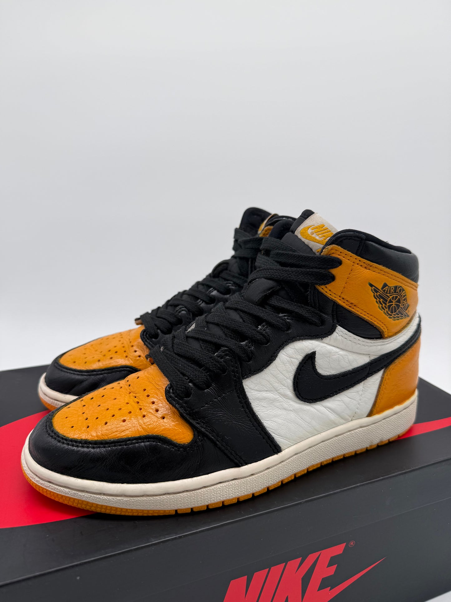 Nike Jordan 1 High „Taxi“ EU 40