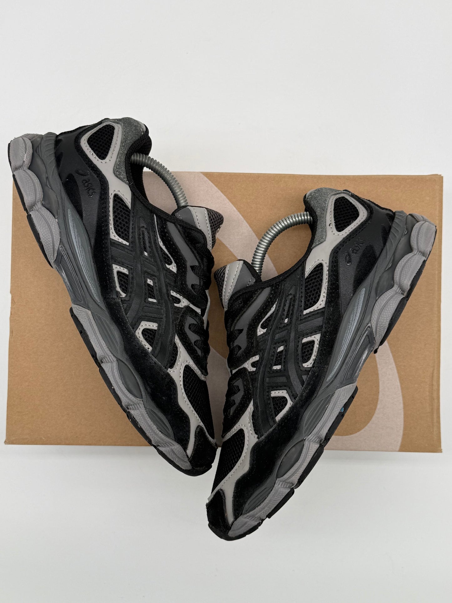 Asics Gel NYC „Graphite Grey / Black“ EU 39