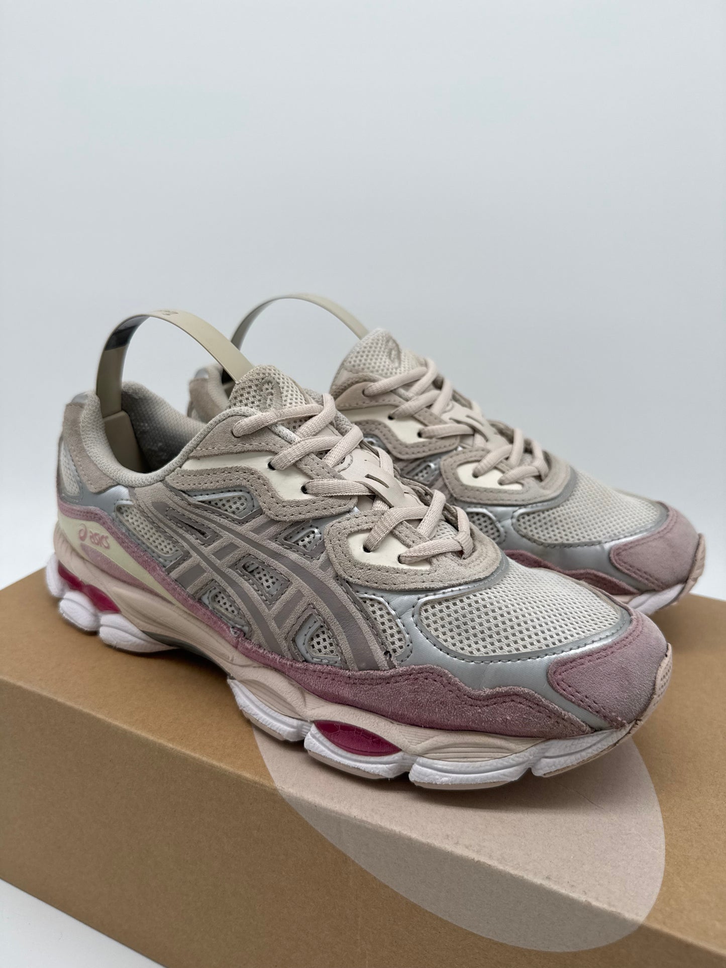 Asics GEL NYC „Cream / Pink“ EU 40.5